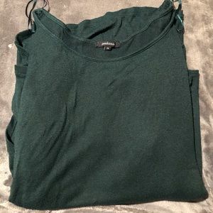 Green high low sweater shirt